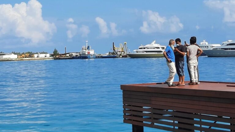 ހުޅުމާލޭ ލަކުޑި ޖެޓީ މަރާމާތުކުރަން ފަށައިފި