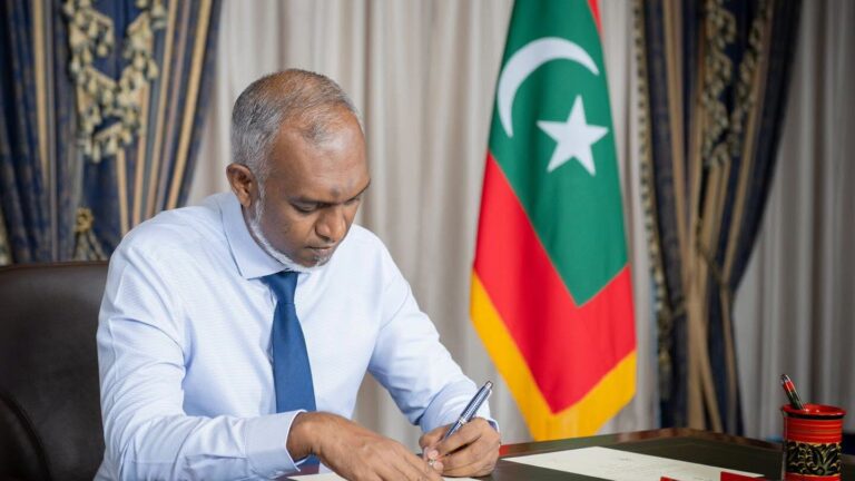 ކުށްކޮށްގެން ހޯދާ މުދާ ދައުލަތަށް ނެގޭ ގޮތަށް ހަދާ ބިލު މަޖިލީހަށް ހުށަހަޅައިފި