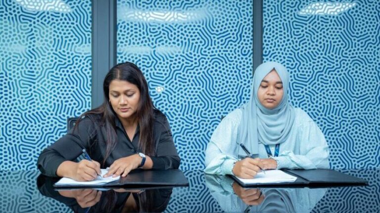 ވޯލްޑް ޓްރެވަލް އެވޯޑްސްގެ އޭވިއޭޝަން ޕާޓްނަރަކަށް އެމްއޭސީއެލް