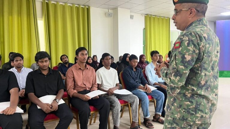 ވަޠަނީ ޚިދުމަތުގެ ހަތަރު ވަނަ ބެޗަށް ބައިވެރިން ހޮވުމުގެ މަސައްކަތް ފަށައިފި