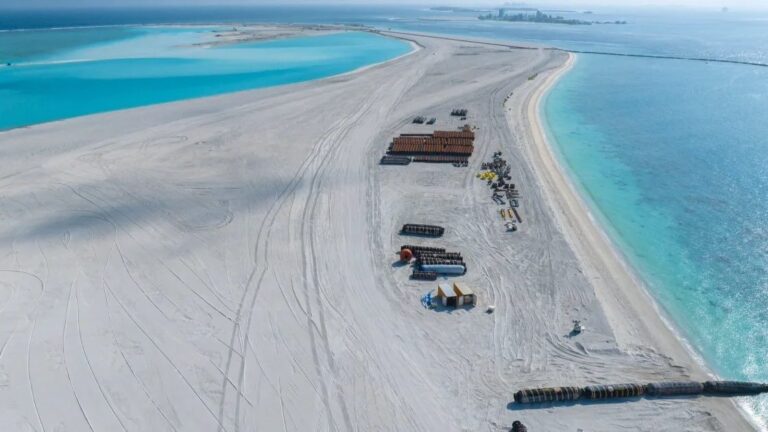 ރަސްމާލެއިން 716 ހެކްޓަރު ހިއްކައި، ރާއްޖޭގެ އެންމެ ބޮޑު ރަށުގެ މަގާމަށް