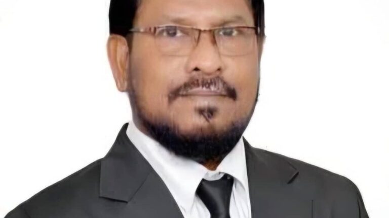 ކުރީގެ ޤާޟީ ޢަލީ ޝަފީޤް އަވަހާރަވުމާ ގުޅިގެން ރައީސްގެ ތަޢުޒިޔާ