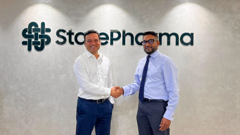 ސްޓޭޓްފާމާ އިން ރާއްޖެއަށް ބޭސް ގެނައުމަށް އެސްޓްރާޒެނެކާއާއެކު މަސައްކަތް ފަށަނީ