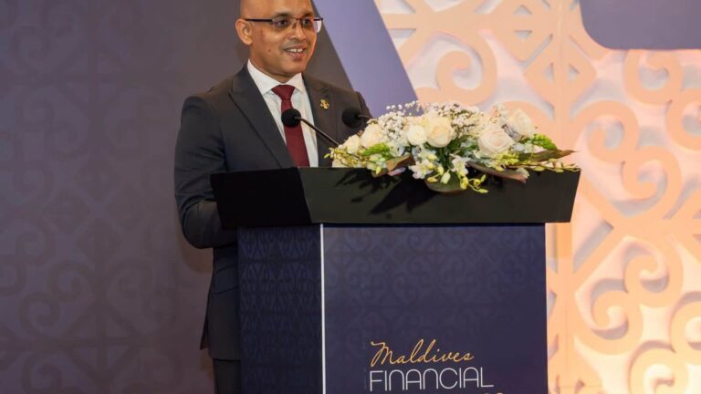 ރަސްމާލެ މަޝްރޫޢުއިން ދައުލަތަށް 11 ބިލިއަން ޑޮލަރަށްވުރެ ބޮޑު އާމްދަނީއެއް ލިބޭނެ: ފިނޭންސް މިނިސްޓަރ