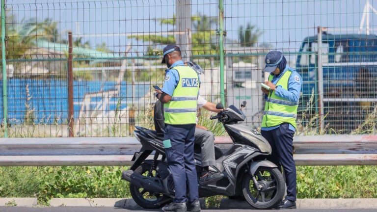 ދުއްވާ އުޅަނދުގެ ކޮންޓްރޯލް އެހެން މީހަކަށް ދިނުން ކުށަކަށް ހަދައި ބޮޑެތި ޖޫރިމަނާތަކެއް ކަނޑައަޅައިފި