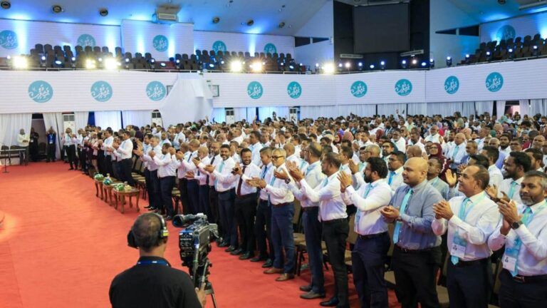 2028 ގެ ރިޔާސީ ޓިކެޓް ޕްރައިމަރީއަކާ ނުލައި ރައީސް މުއިއްޒަށް ދޭން ޕީއެންސީން ފާސްކޮށްފި