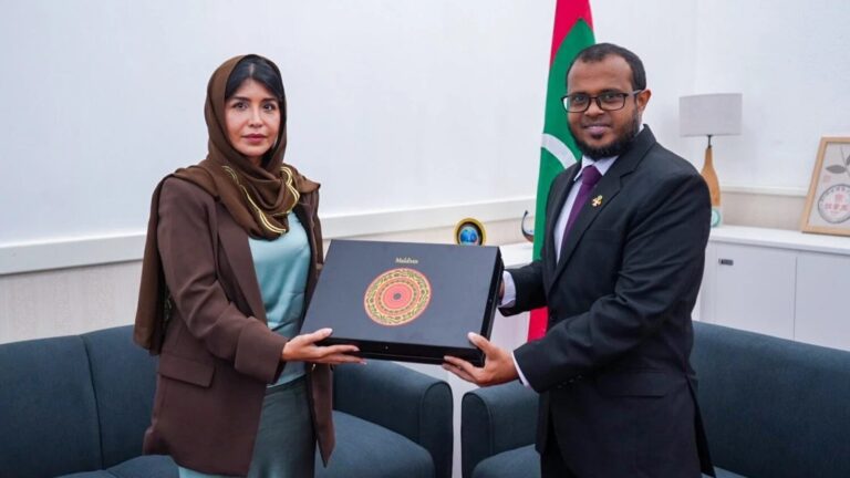 ހަކަތައާއި ފެނާއި ކުނި މެނޭޖުކުރުމުގެ ދާއިރާއިން ޔޫއޭއީއާއެކު ގުޅުން ބަދަހިކުރުމަށް މަޝްވަރާކޮށްފި