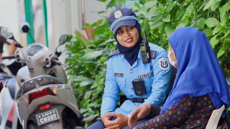 ”ވިމަން އިން ޕޮލިސިންގ ޑޭ“ ފާހަގަކުރަނީ
