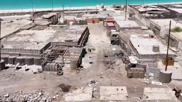 ޔަމަނުގައި ހޫޘީން ހޯދަމުންދާ ކުރިއެރުންތަކުގެ ސަބަބުން ގަލްފުގެ ޤައުމުތަކަށް އުނދަގޫ ނިންމުމެއް ނިންމަން މަޖުބޫރުވެއްޖެ