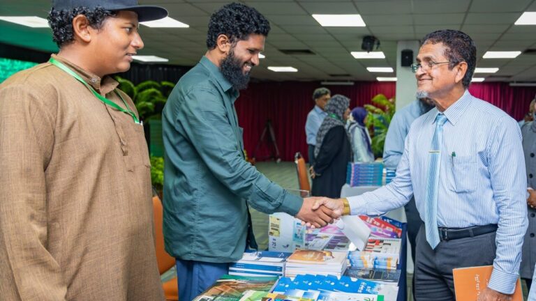 ދީނީ ފޮތްތަކަށް އަހުލުވެރިކުރުމަށް ބާއްވާ “މަޢުރިފާ” ފޮތް މަޢުރަޒު އޮކްޓޫބަރު 1 އިން 3 އަށް