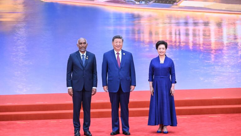 ޗައިނާގެ ޤައުމީ ދުވަހުގެ މުނާސަބަތުގައި ރައީސް ތަހުނިޔާ ފޮނުއްވައިފި
